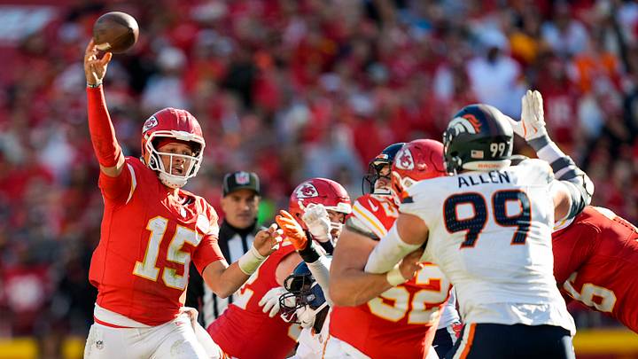 Mahomes and the Chiefs will welcome the Broncos to Arrowhead Stadium on Monday night. Mahomes and the Chiefs will welcome the Broncos to Arrowhead Stadium on Monday night.