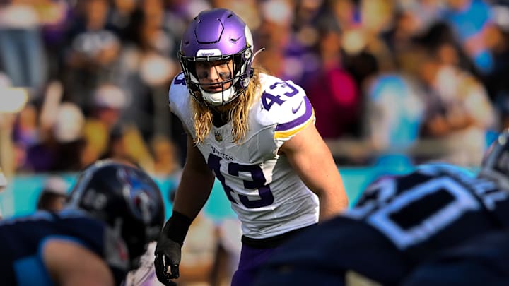 Nov 17, 2024; Nashville, Tennessee, USA;  Minnesota Vikings linebacker Andrew Van Ginkel (43) sneaks a peak into the backfield  against the Tennessee Titans during the second half at Nissan Stadium.