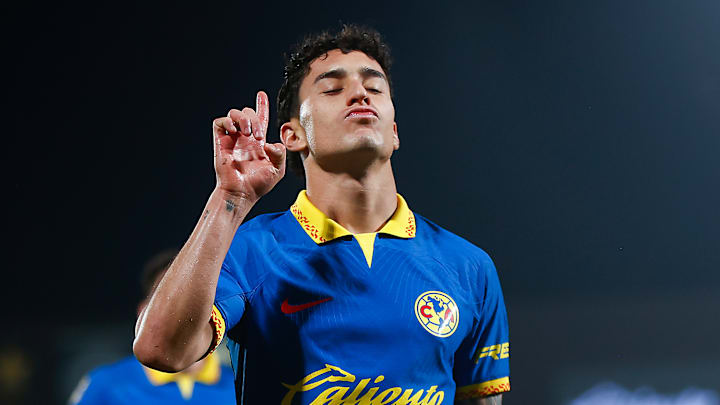 It has been reported that Alejandro Zendejas from Club América is among the transfer targets being pursued by LA Galaxy.