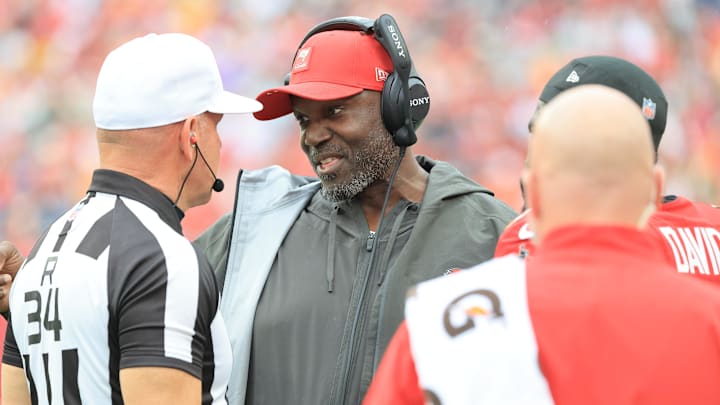 Tampa Bay Buccaneers head coach Todd Bowles talks with referee Clete Blakeman (34) during the first quarter Tampa Bay Buccaneers head coach Todd Bowles talks with referee Clete Blakeman (34) during the first quarter