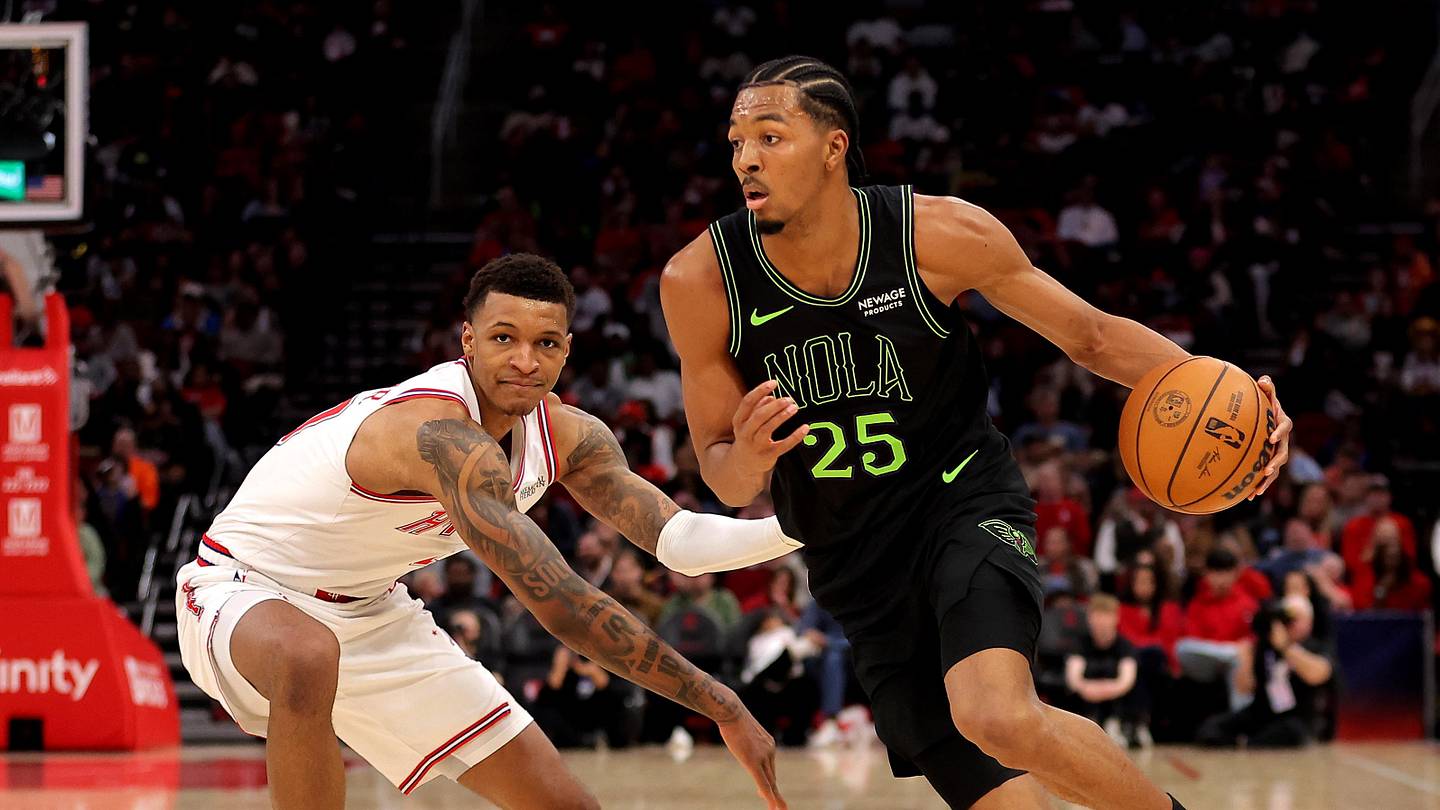 Pelicans Keep Murphy Trade Alive, Target Immediate Help