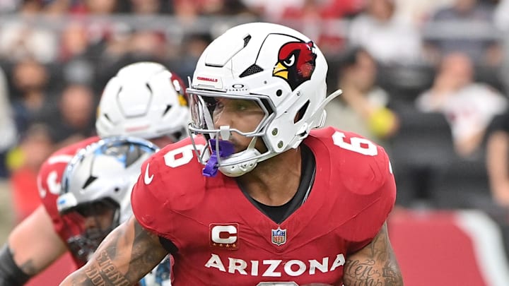 Sep 14, 2025; Glendale, Arizona, USA; Arizona Cardinals running back James Conner (6) runs with the ball during the second quarter against the Carolina Panthers at State Farm Stadium. Mandatory Credit: Matt Kartozian-Imagn Images Sep 14, 2025; Glendale, Arizona, USA; Arizona Cardinals running back James Conner (6) runs with the ball during the second quarter against the Carolina Panthers at State Farm Stadium. Mandatory Credit: Matt Kartozian-Imagn Images