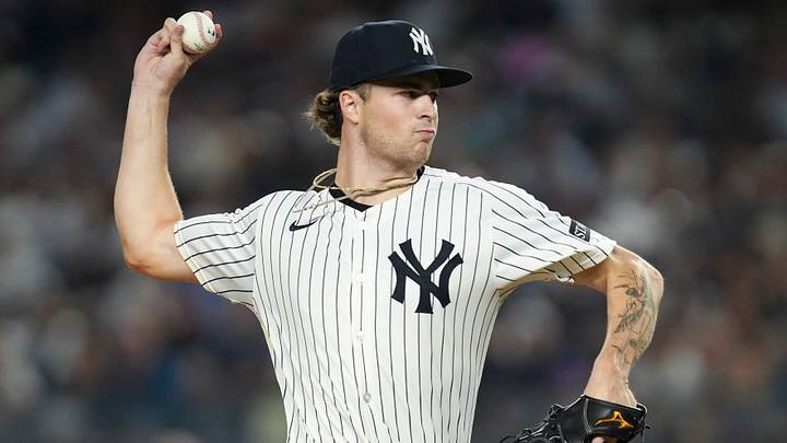 New York Yankees pitcher Cam Schlittler (31) pitches the ball during a game against the Minnesota Twins at Yankee Stadium, Aug 13, 2025, Bronx, New York, USA. New York Yankees pitcher Cam Schlittler (31) pitches the ball during a game against the Minnesota Twins at Yankee Stadium, Aug 13, 2025, Bronx, New York, USA.