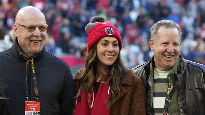 Tampa Bay Buccaneers owners Avrum    Avie    Glazier (left), Darcie Glazer Kassewitz (center) and Bryan Glazer (right) pose during an NFL International Series
