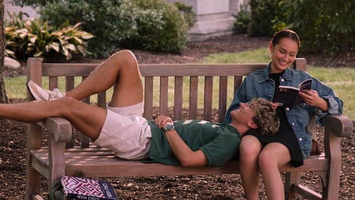 Jeremiah (Gavin Casalegno) and Belly (Lola Tung) in THE SUMMER I TURNED PRETTY 