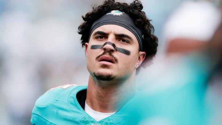 Miami Dolphins edge rusher Jaelan Phillips Miami Dolphins edge rusher Jaelan Phillips
