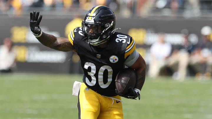 Sep 27, 2026; Pittsburgh, Pennsylvania, USA; Pittsburgh Steelers running back Jaylen Warren (30) runs during the second quarter against the Cincinnati Bengals at Acrisure Stadium. Mandatory Credit: Charles LeClaire-Imagn Images Sep 27, 2026; Pittsburgh, Pennsylvania, USA; Pittsburgh Steelers running back Jaylen Warren (30) runs during the second quarter against the Cincinnati Bengals at Acrisure Stadium. Mandatory Credit: Charles LeClaire-Imagn Images