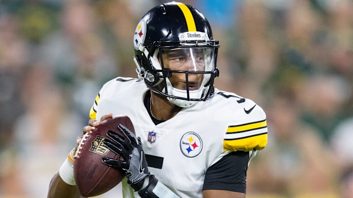 Former Pittsburgh Steelers quarterback Joshua Dobbs throws a pass against the Packers in the 2018 preseason.