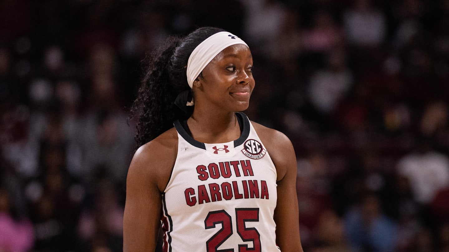 Raven Johnson Brings Curious Approach to Caitlin Clark, Fever Teammates