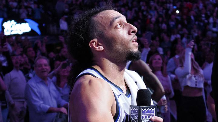 Mar 19, 2025; Sacramento, California, USA; Sacramento Kings guard Devin Carter (22) lights the beam after a win against the Cleveland Cavaliers at Golden 1 Center. Mandatory Credit: Kelley L Cox-Imagn Images