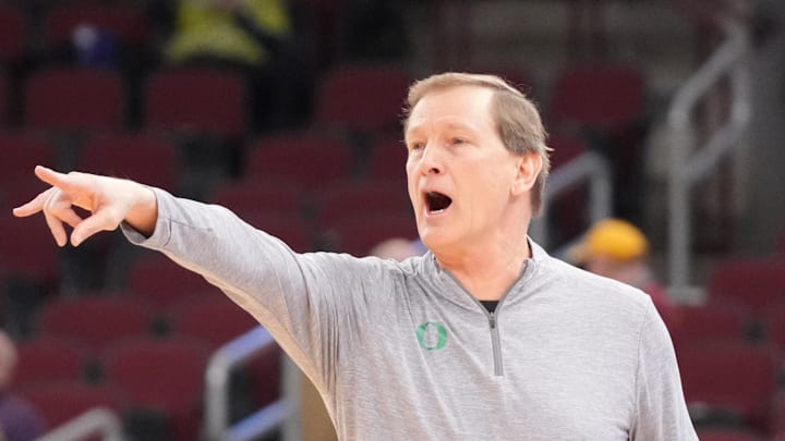 Mar 10, 2026; Chicago, IL, USA; Oregon Ducks head coach Dana Altman during the first half against the Maryland Terrapins at United Center. Mandatory Credit: David Banks-Imagn Images