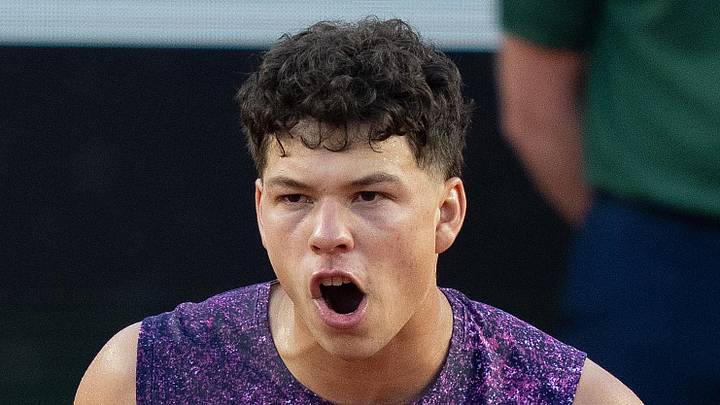 Ben Shelton celebrates winning his match