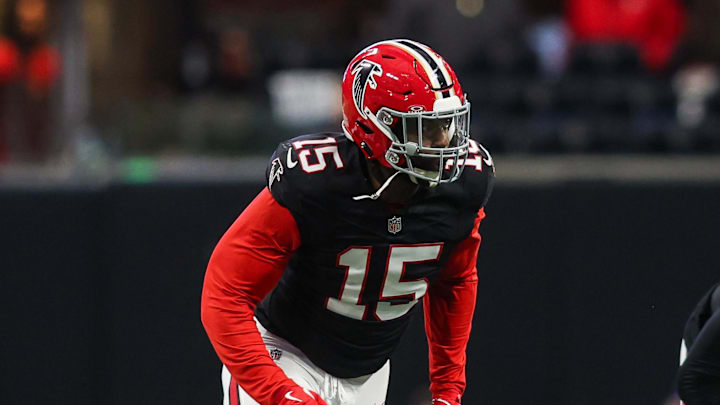 Atlanta Falcons linebacker Matthew Judon rushes the passer against the New York Giants.
