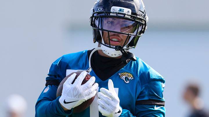 Jacksonville Jaguars wide receiver Parker Washington (11) runs the ball during the third day of minicamp at the Miller Electric Center, Thursday, June 11, 2026, in Jacksonville, Fla.