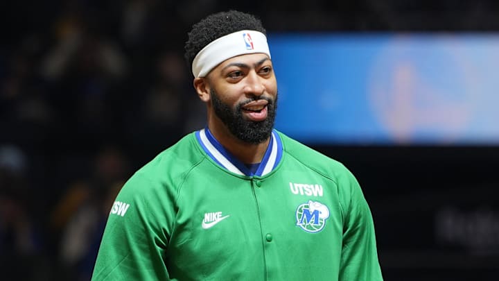 Dec 25, 2025; San Francisco, California, USA; Dallas Mavericks forward Anthony Davis (3) before the game against the Golden State Warriors at Chase Center. Mandatory Credit: Darren Yamashita-Imagn Images Dec 25, 2025; San Francisco, California, USA; Dallas Mavericks forward Anthony Davis (3) before the game against the Golden State Warriors at Chase Center. Mandatory Credit: Darren Yamashita-Imagn Images