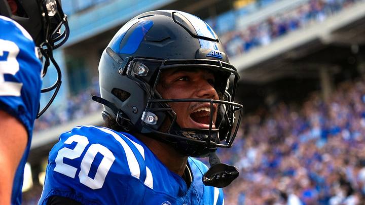 Sep 19, 2026; Durham, North Carolina, USA; Duke Blue Devils running back Nate Sheppard (20) scores a touchdown on his run against the Stanford Cardinal during the first half at Wallace Wade Stadium. Mandatory Credit: James Guillory-Imagn Images Sep 19, 2026; Durham, North Carolina, USA; Duke Blue Devils running back Nate Sheppard (20) scores a touchdown on his run against the Stanford Cardinal during the first half at Wallace Wade Stadium. Mandatory Credit: James Guillory-Imagn Images