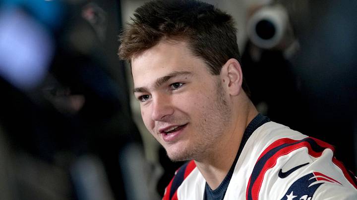 New England Patriots quarterback Drake Maye (10).