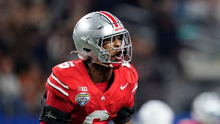 Ohio State Buckeyes safety Sonny Styles (6)