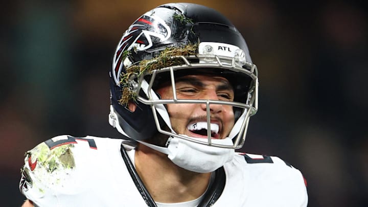 [US, Mexico & Canada customers only] Nov 9, 2025; Berlin, GERMANY; Atlanta Falcons wide receiver Drake London (5) celebrates a touchdown against the Indianapolis Colts during the Berlin Game at Olympic Stadium. Mandatory Credit: Lisi Niesner/Reuters via Imagn Images