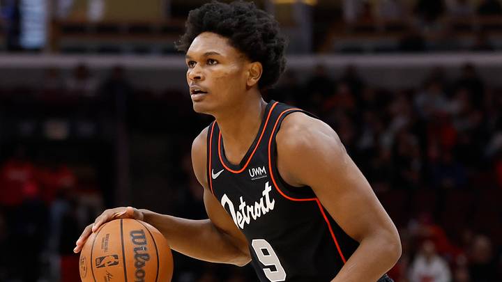 Nov 12, 2023; Chicago, Illinois, USA; Detroit Pistons forward Ausar Thompson (9) brings the ball up court against the Chicago Bulls during the first half at United Center. Mandatory Credit: Kamil Krzaczynski-USA TODAY Sports