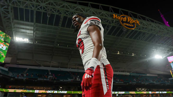 Oct 17, 2025; Miami Gardens, Florida, USA; Louisville Cardinals safety Blake Ruffin (29) celebrates after winning the game against the Miami Hurricanes at Hard Rock Stadium. Mandatory Credit: Sam Navarro-Imagn Images Oct 17, 2025; Miami Gardens, Florida, USA; Louisville Cardinals safety Blake Ruffin (29) celebrates after winning the game against the Miami Hurricanes at Hard Rock Stadium. Mandatory Credit: Sam Navarro-Imagn Images