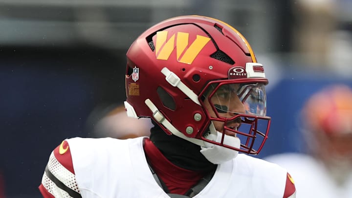 Washington Commanders quarterback Marcus Mariota looks to pass during the first quarter against the New York Giants.