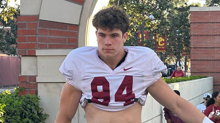 USC Trojans freshman defensive end Luke Wafle 