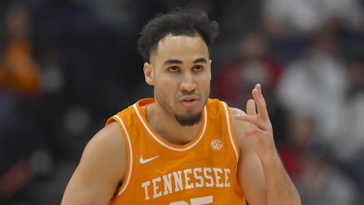 Tennessee Volunteers guard Ben Linnemeyer Tennessee Volunteers guard Ben Linnemeyer