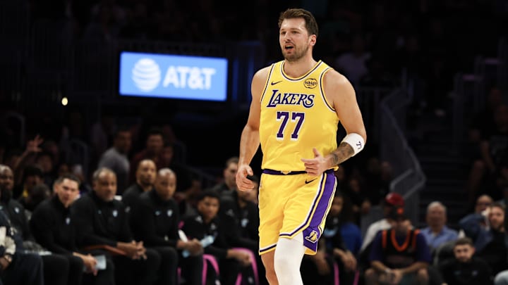 Luka Doncic no juega con los Lakers desde inicios de abril