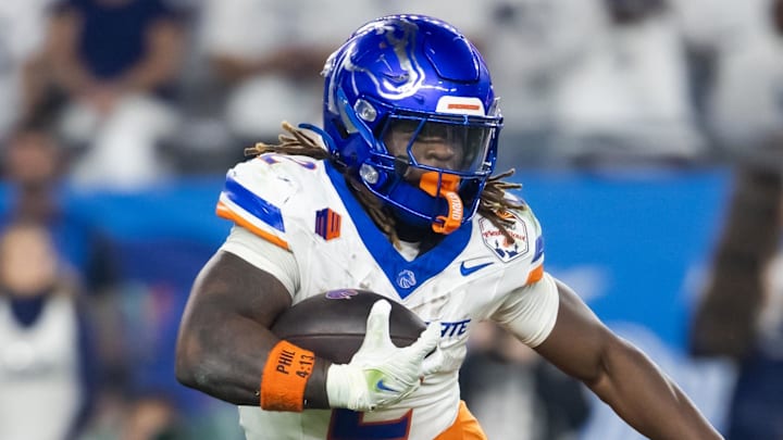 Boise State Broncos running back Ashton Jeanty runs with the ball at the Fiesta Bowl.