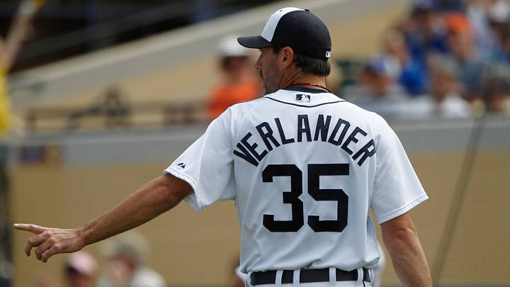 Detroit Tigers starting pitcher Justin Verlander (35) points back to a teammate after he made an out. Credit: Kim Klement-USA TODAY Sports Detroit Tigers starting pitcher Justin Verlander (35) points back to a teammate after he made an out. Credit: Kim Klement-USA TODAY Sports