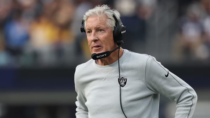 Nov 30, 2025; Inglewood, California, USA; Las Vegas Raiders head coach Pete Carroll during the first half at SoFi Stadium. Mandatory Credit: Kiyoshi Mio-Imagn Images Nov 30, 2025; Inglewood, California, USA; Las Vegas Raiders head coach Pete Carroll during the first half at SoFi Stadium. Mandatory Credit: Kiyoshi Mio-Imagn Images