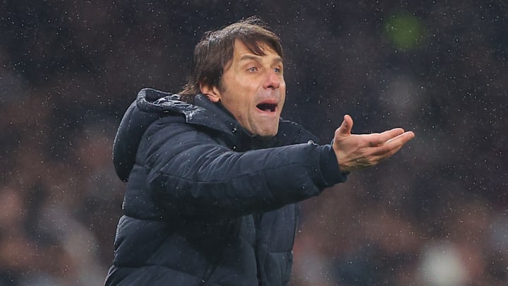 A peine remercié par Tottenham, Antonio Conte devrait être prochainement remplacé chez les Spurs