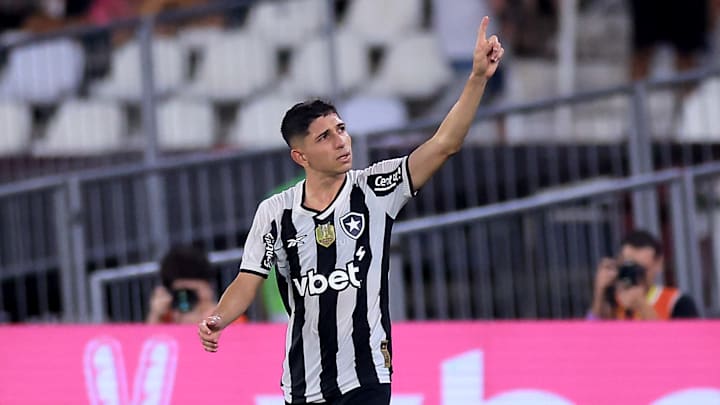 Savarino é considerado titular absoluto