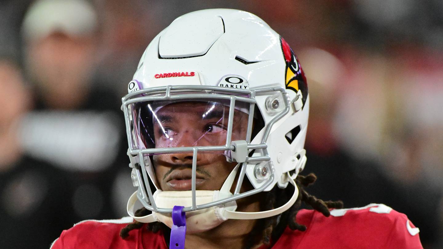 Cardinals get something for nothing, trade cut candidate to Patriots