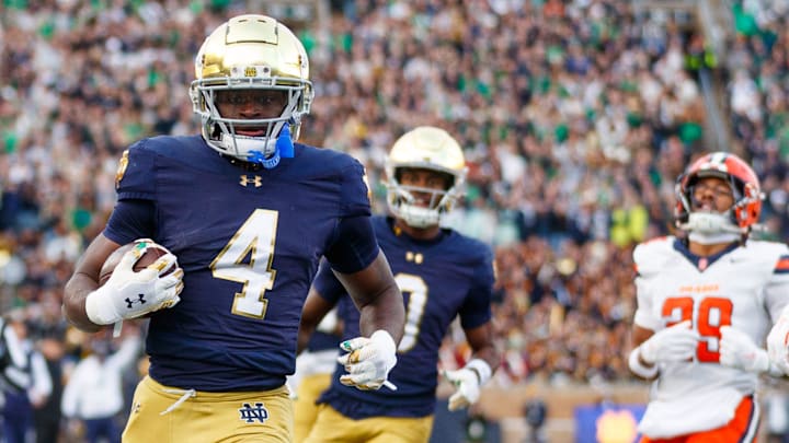 Notre Dame running back Jeremiyah Love (4)
