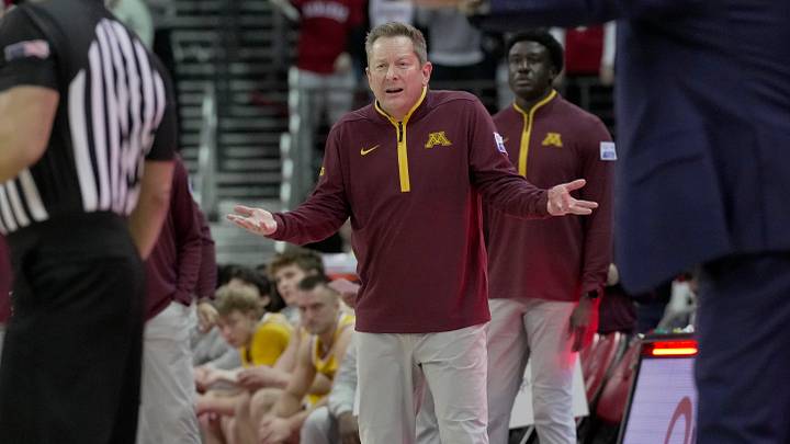 Minnesota head coach Niko Medved is shown during the second half of their game Wednesday, January 28, 2026 at the Kohl Center in Madison, Wisconsin. Wisconsin beat Minnesota 67-63.
