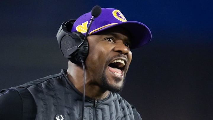 Jan 13, 2025; Glendale, AZ, USA; Minnesota Vikings defensive coordinator Brian Flores against the Los Angeles Rams during an NFC wild card game at State Farm Stadium. Mandatory Credit: Mark J. Rebilas-Imagn Images