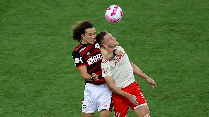 Duelo ocorre no Beira-Rio, neste domingo, pelo Brasileirão