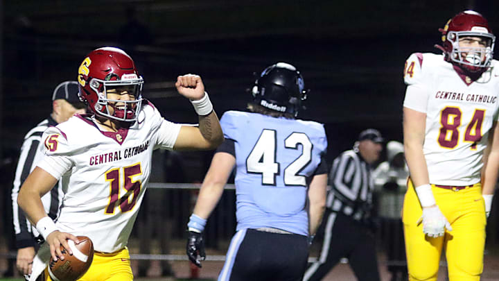 Central Catholic advanced to the Class 6A state championship game, upsetting top seed West Linn on Friday night.