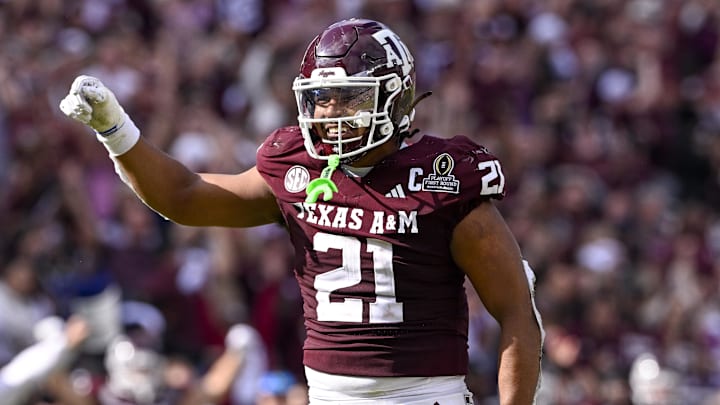 Texas A&M Aggies linebacker Taurean York (21) celebrates during the game between the Aggies and the Hurricanes at Kyle Field. 