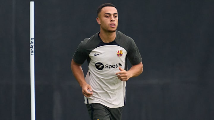 Dest is back at Barcelona Dest is back at Barcelona