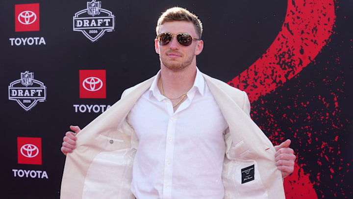 chicago bears swag dillon thieneman nfl draft green room pittsburgh pennsylvania kenyon sadiq dan lanning