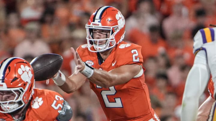 Clemson quarterback Cade Klubnik (2) takes a snap playing Louisiana State University during the second quarter at Memorial Stadium in Clemson, S.C. Saturday, Aug 30, 2025. Clemson quarterback Cade Klubnik (2) takes a snap playing Louisiana State University during the second quarter at Memorial Stadium in Clemson, S.C. Saturday, Aug 30, 2025.
