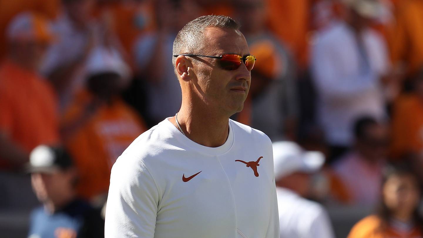 Texas Longhorns Receive Good and Bad News on First Injury Report vs. Oklahoma