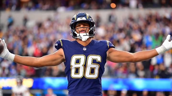 Dec 27, 2025; Inglewood, California, USA; Los Angeles Chargers tight end Oronde Gadsden (86) reacts after catching a touchdown pass against the Houston Texans during the second half at SoFi Stadium. Mandatory Credit: Gary A. Vasquez-Imagn Images Dec 27, 2025; Inglewood, California, USA; Los Angeles Chargers tight end Oronde Gadsden (86) reacts after catching a touchdown pass against the Houston Texans during the second half at SoFi Stadium. Mandatory Credit: Gary A. Vasquez-Imagn Images