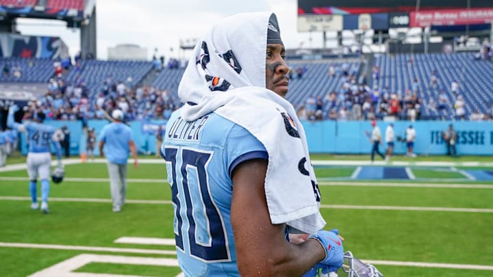 Tennessee Titans wide receiver Bryce Oliver (80) leaves the field after the Titans’ 33-19 loss to the Los Angeles Rams at Nissan Stadium in Nashville, Tenn., Sunday, Sept. 14, 2025. Tennessee Titans wide receiver Bryce Oliver (80) leaves the field after the Titans’ 33-19 loss to the Los Angeles Rams at Nissan Stadium in Nashville, Tenn., Sunday, Sept. 14, 2025.
