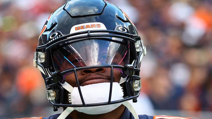 Former Chicago Bears wide receiver DeAndre Carter (11) reacts after a play against the New England Patriots 