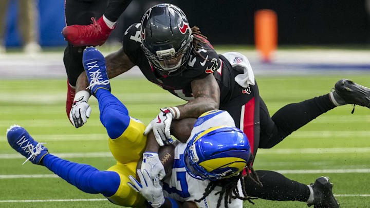 Sep 7, 2025; Inglewood, California, USA; Houston Texans cornerback Derek Stingley Jr. (24) tackles Los Angeles Rams wide receiver Davante Adams (17) during the third quarter at SoFi Stadium. Mandatory Credit: Kirby Lee-Imagn Images Sep 7, 2025; Inglewood, California, USA; Houston Texans cornerback Derek Stingley Jr. (24) tackles Los Angeles Rams wide receiver Davante Adams (17) during the third quarter at SoFi Stadium. Mandatory Credit: Kirby Lee-Imagn Images