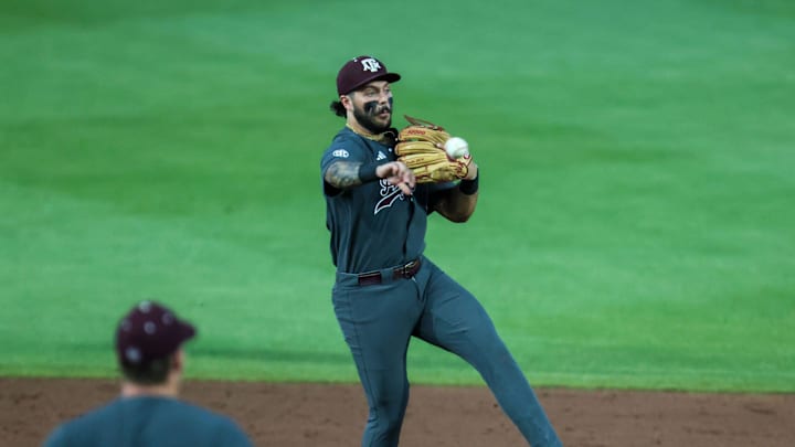 Texas A&M infielder Boston Kellner (6) fields against Florida during an NCAA baseball game at Condron Family Ballpark at Alfred A. McKethan Field in Gainesville, FL on Friday, April 24, 2026. [Alan Youngblood/Gainesville Sun]